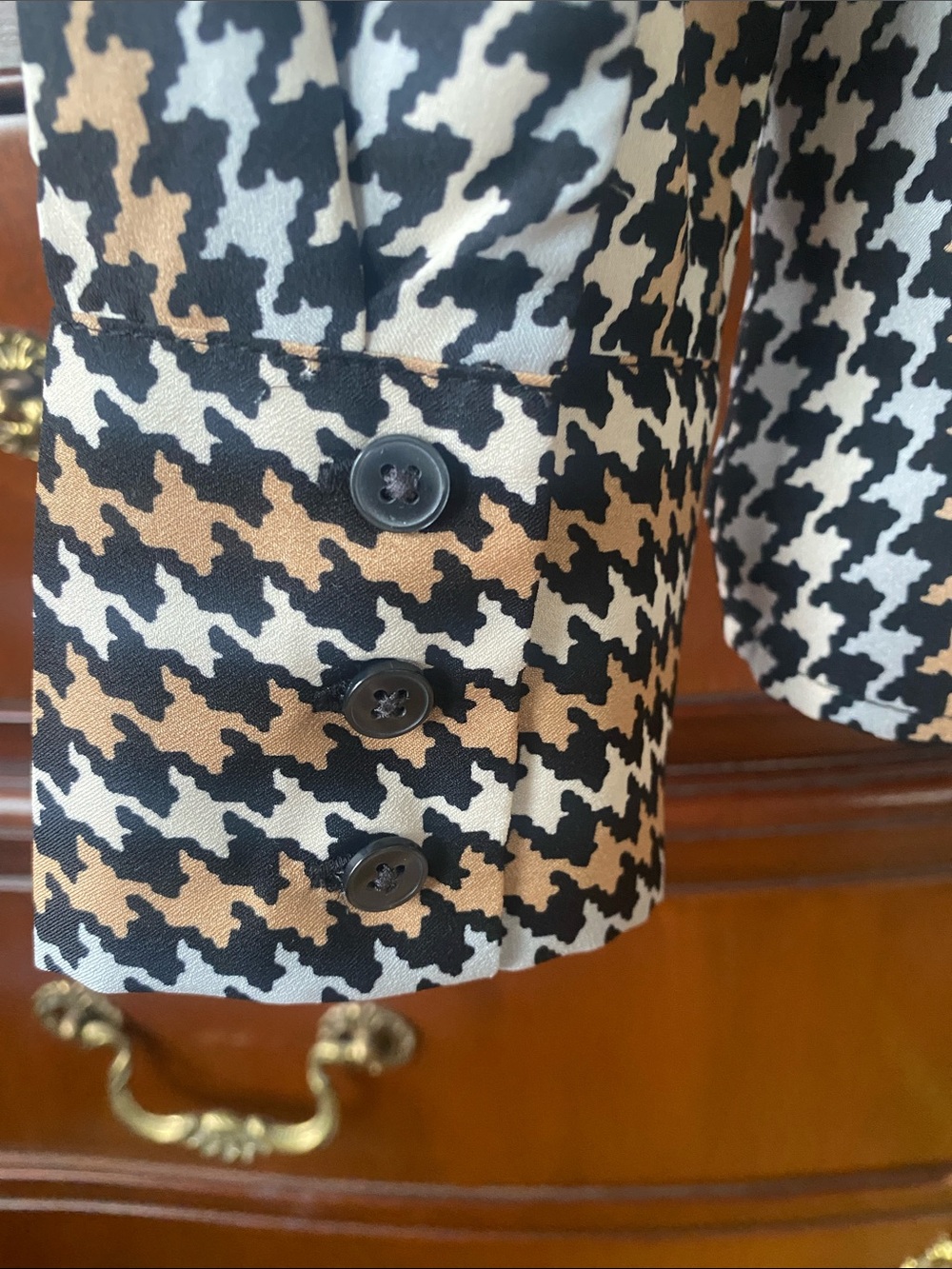 Ann Taylor Black, White, Grey and Tan Houndstooth Tie-Neck Blouse - Picture 3 of 8